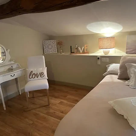 ゲストハウス Domaine De Pierre Blanche Pern