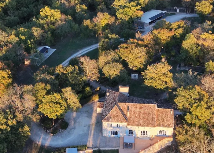 Domaine De Pierre Blanche Pern