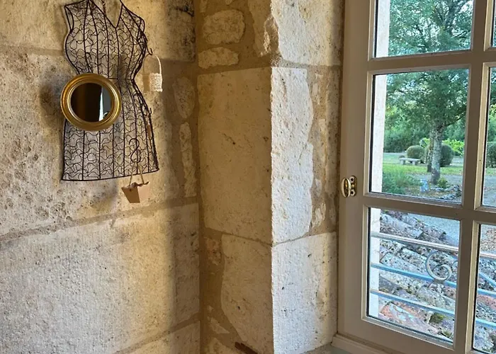 Pensión Domaine De Pierre Blanche *